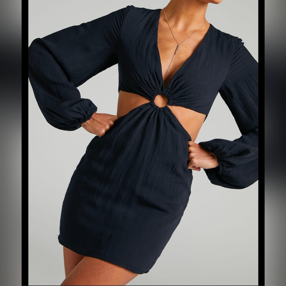 RUNAWAY Black Sandra Mini DRESS Sz L 8 Cut Out Waist Long Sleeve Vneck